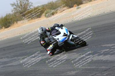 media/Mar-28-2022-Superbike Trackdays (Mon) [[b8603d0f67]]/Open Track Time/Turn 3 Inside/